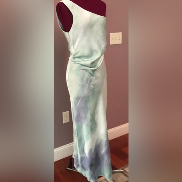 Zara DRAPED SATIN EFFECT DRESS. Greens. Size M. New with Tags. - Picture 6 of 8